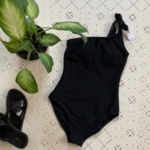 Black One Shoulder One Piece Bathing Suit